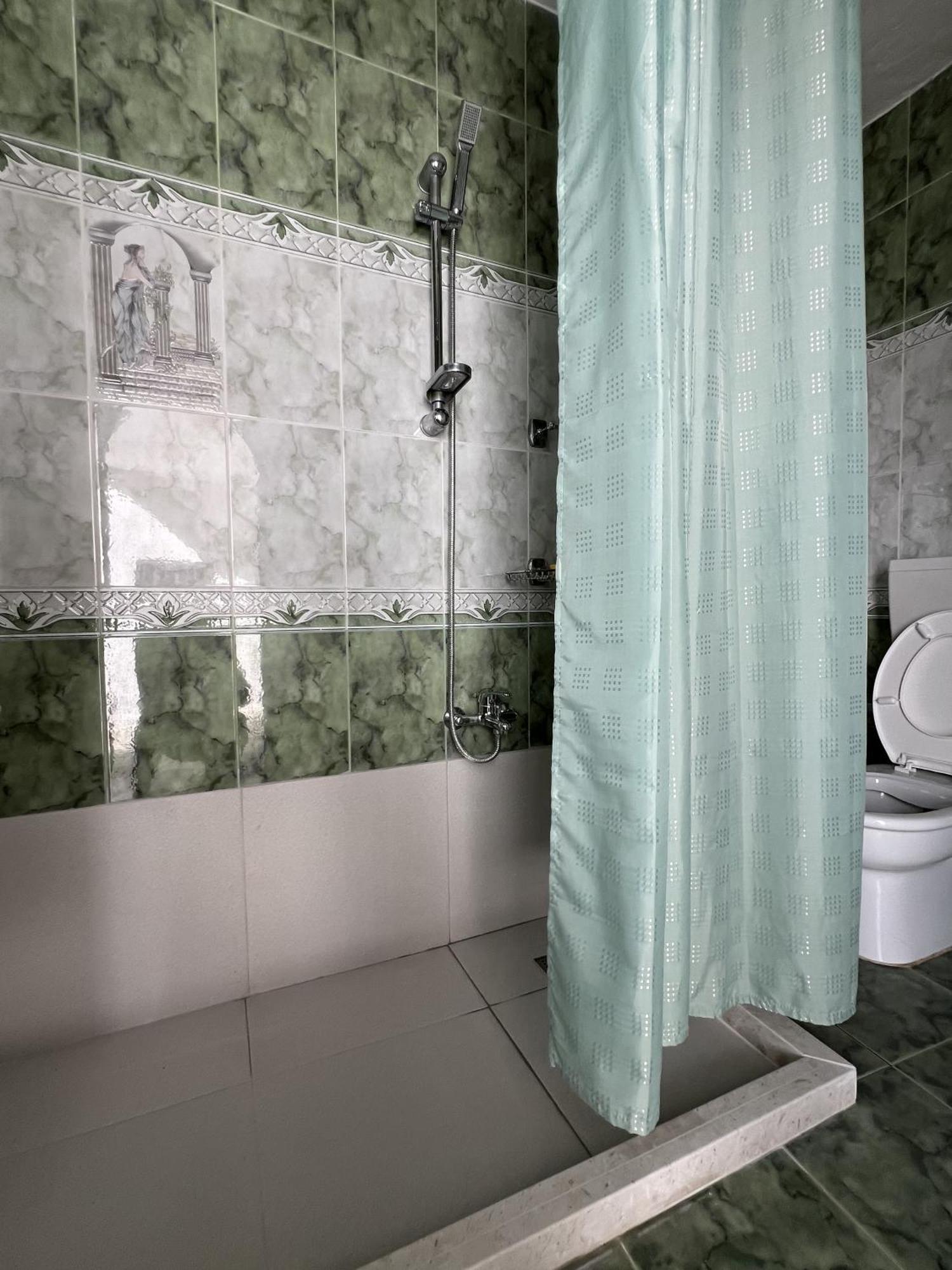 שקודר Onetwosleep Guesthouse מראה חיצוני תמונה