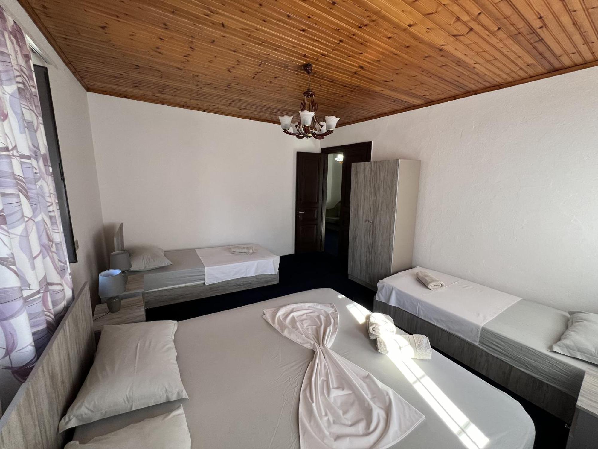 שקודר Onetwosleep Guesthouse מראה חיצוני תמונה